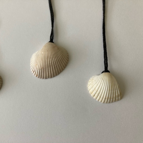 3 Black Cord Sea Shell Pendant Necklace Set - Picture 2 of 3